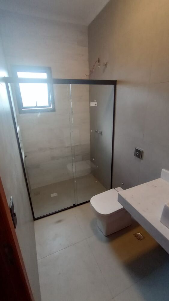 Casa, 3 quartos, 218 m² - Foto 1