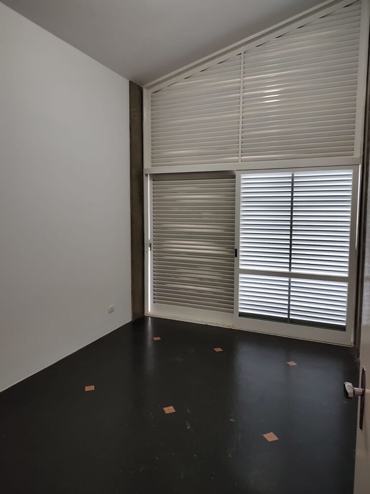 Casa para alugar com 3 quartos, 302m² - Foto 5