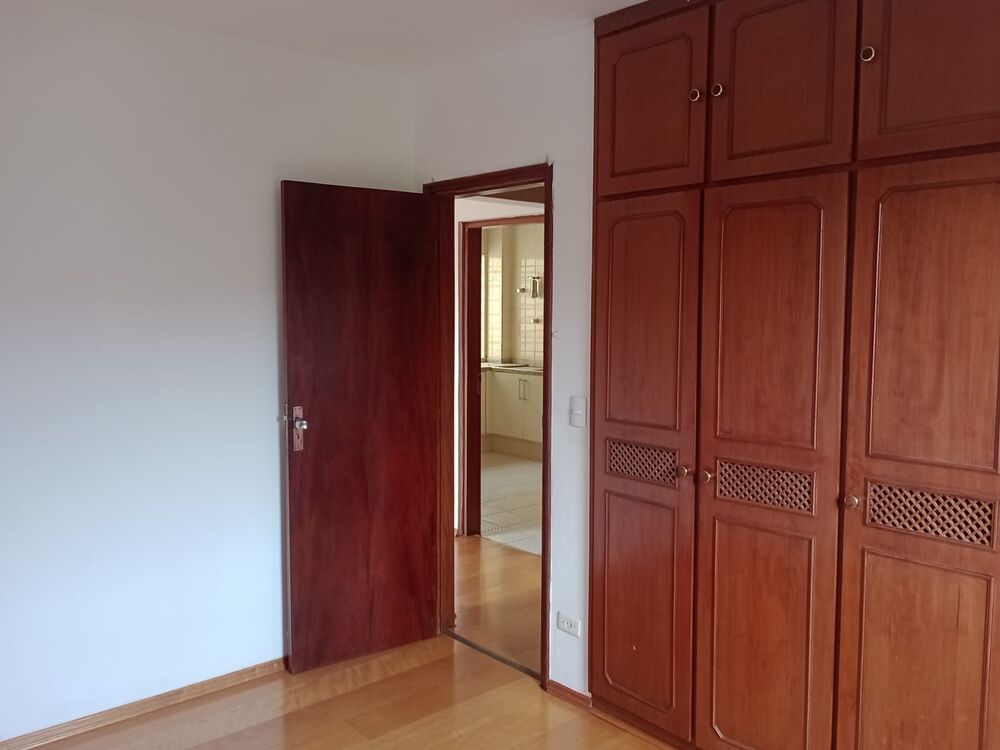 Apartamento à venda com 2 quartos, 64m² - Foto 17