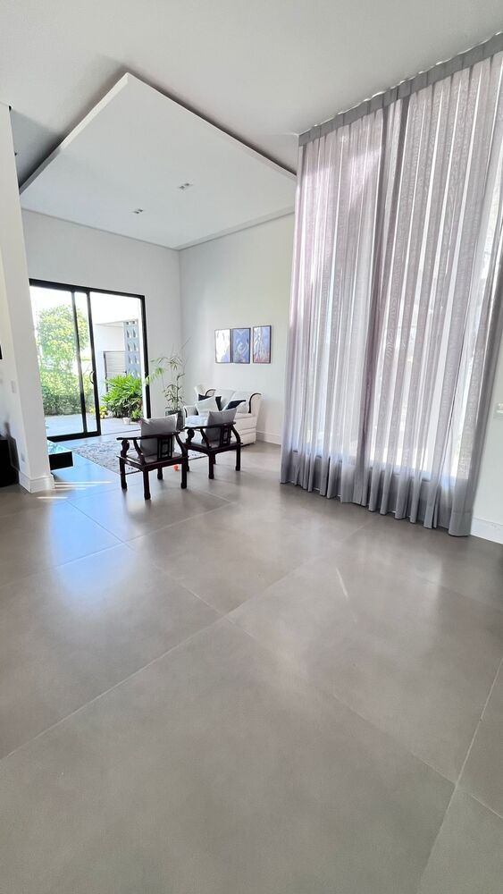 Casa, 4 quartos, 1019 m² - Foto 1