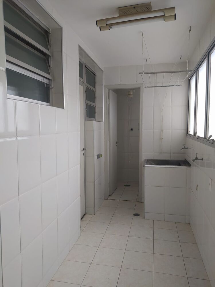 Apartamento à venda com 3 quartos, 121m² - Foto 23