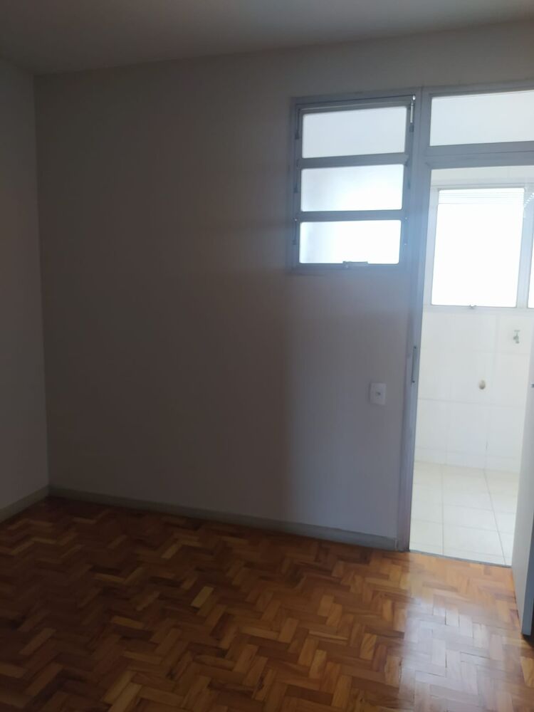 Apartamento à venda com 3 quartos, 121m² - Foto 11