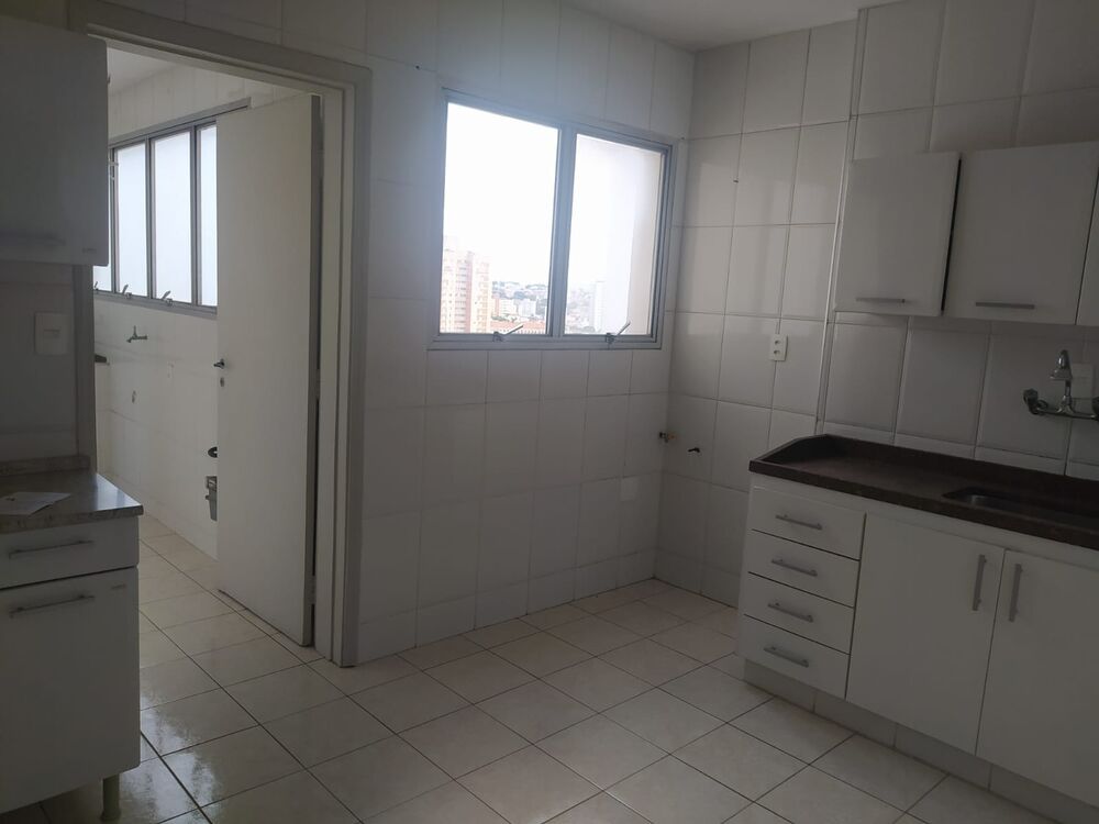 Apartamento à venda com 3 quartos, 121m² - Foto 22