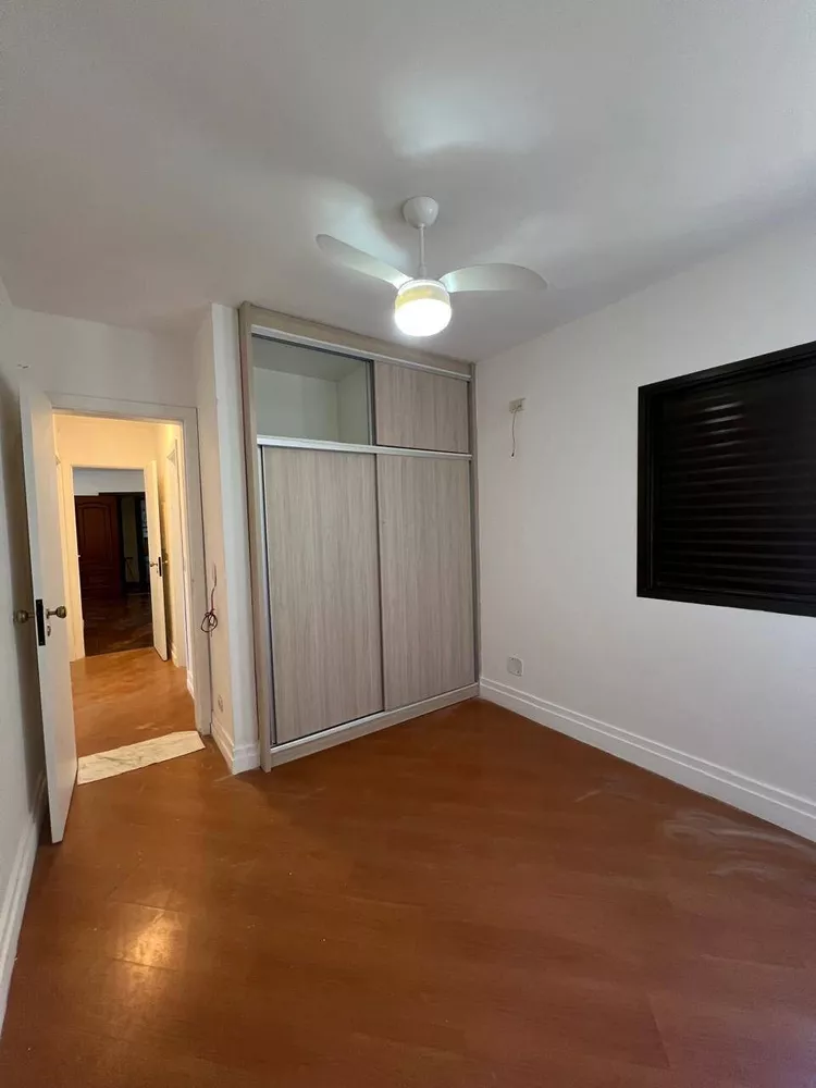 Apartamento para alugar com 3 quartos, 113m² - Foto 4