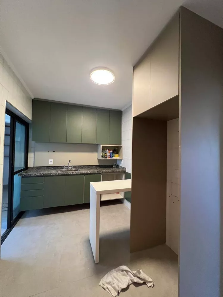 Apartamento para alugar com 3 quartos, 113m² - Foto 3