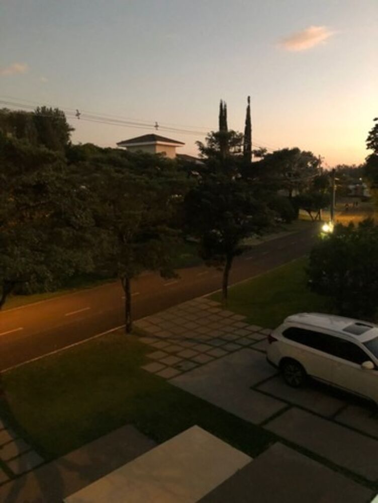 Casa à venda com 4 quartos, 550m² - Foto 2