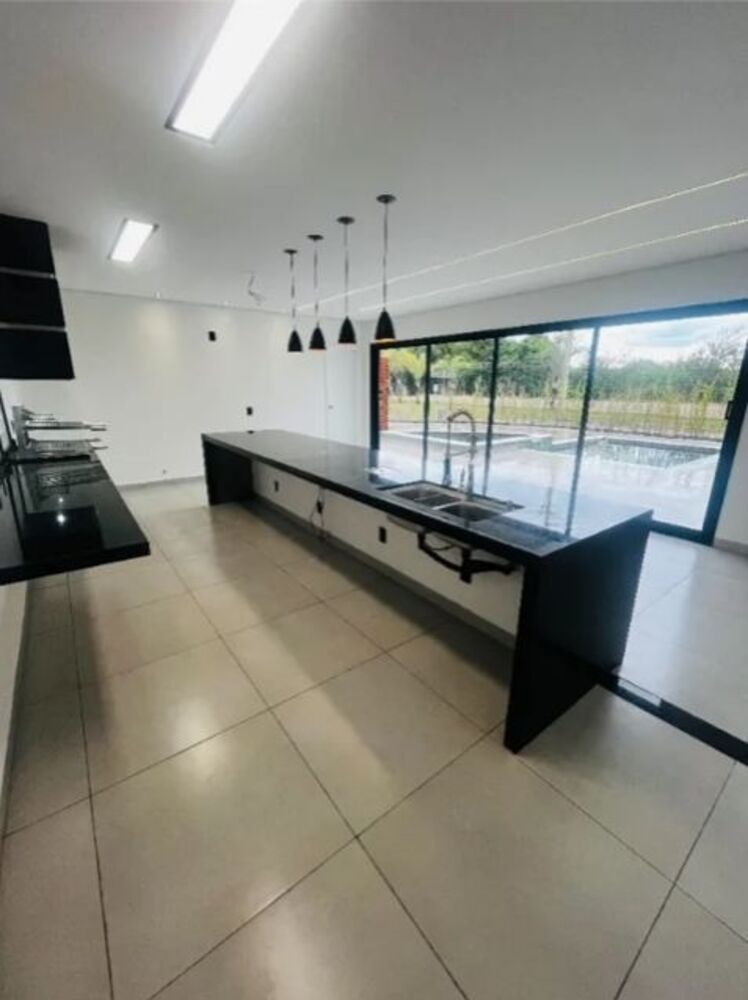 Casa, 3 quartos, 280 m² - Foto 2