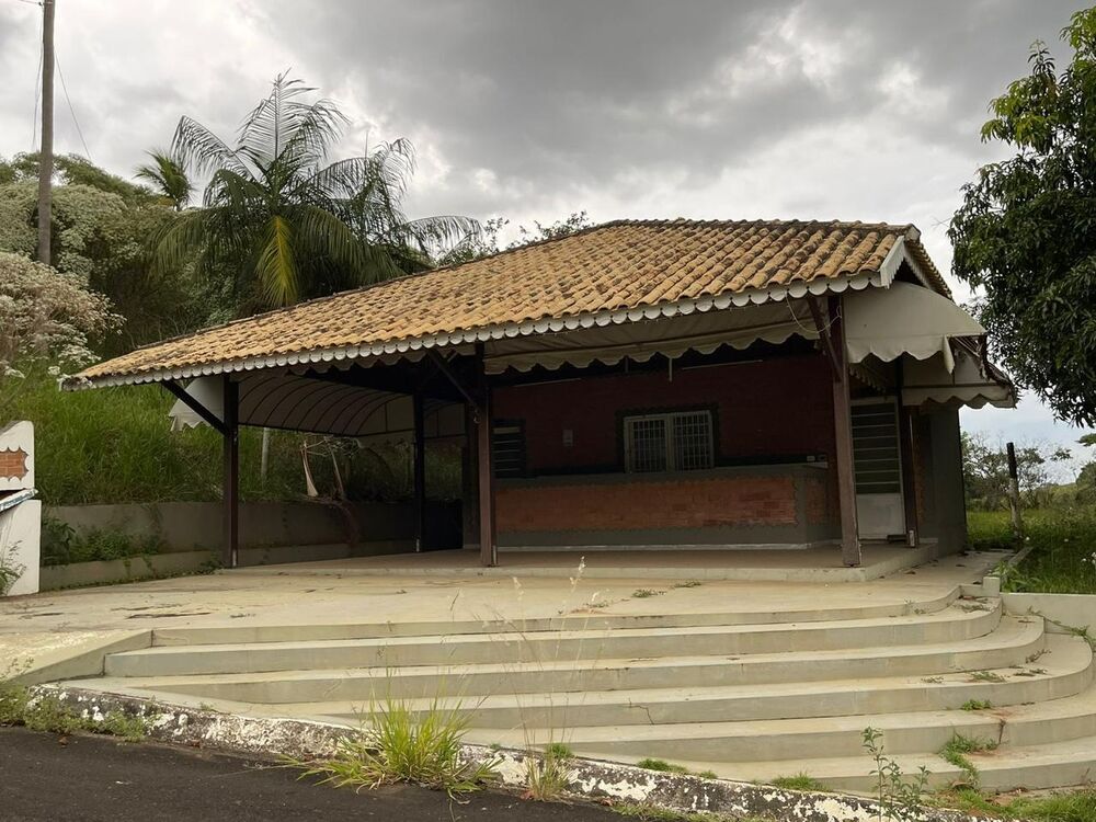 Sítio, 32 quartos, 116000 m² - Foto 1