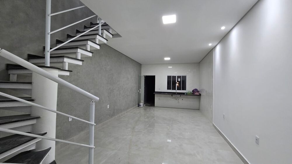Casa à venda com 3 quartos - Foto 1