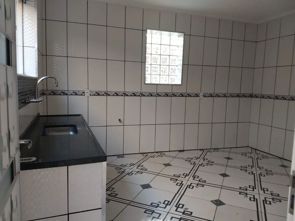 Casa à venda com 3 quartos, 360m² - Foto 3