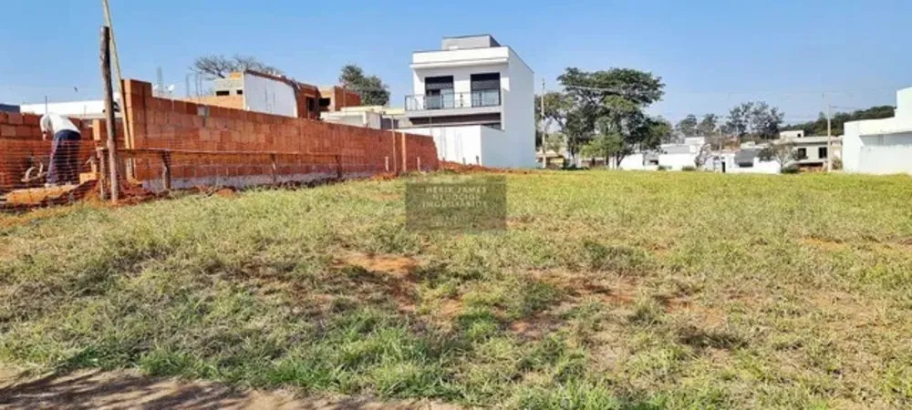 Terreno, 240 m² - Foto 1