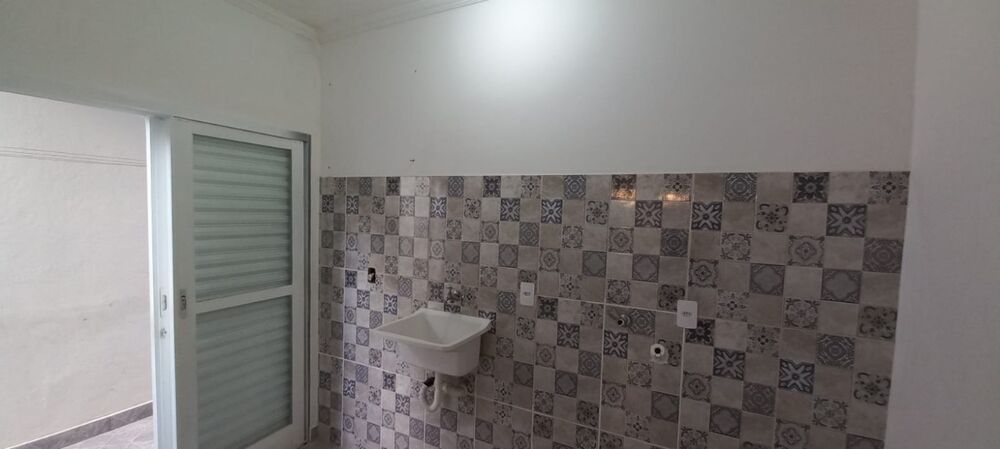 Casa à venda com 3 quartos, 170m² - Foto 3