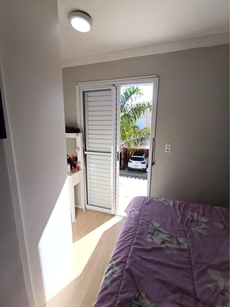 Casa à venda com 2 quartos, 53m² - Foto 9
