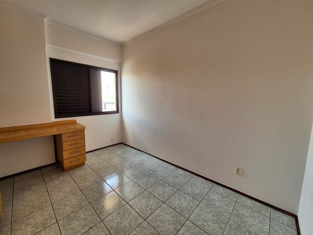 Apartamento à venda com 3 quartos, 109m² - Foto 10