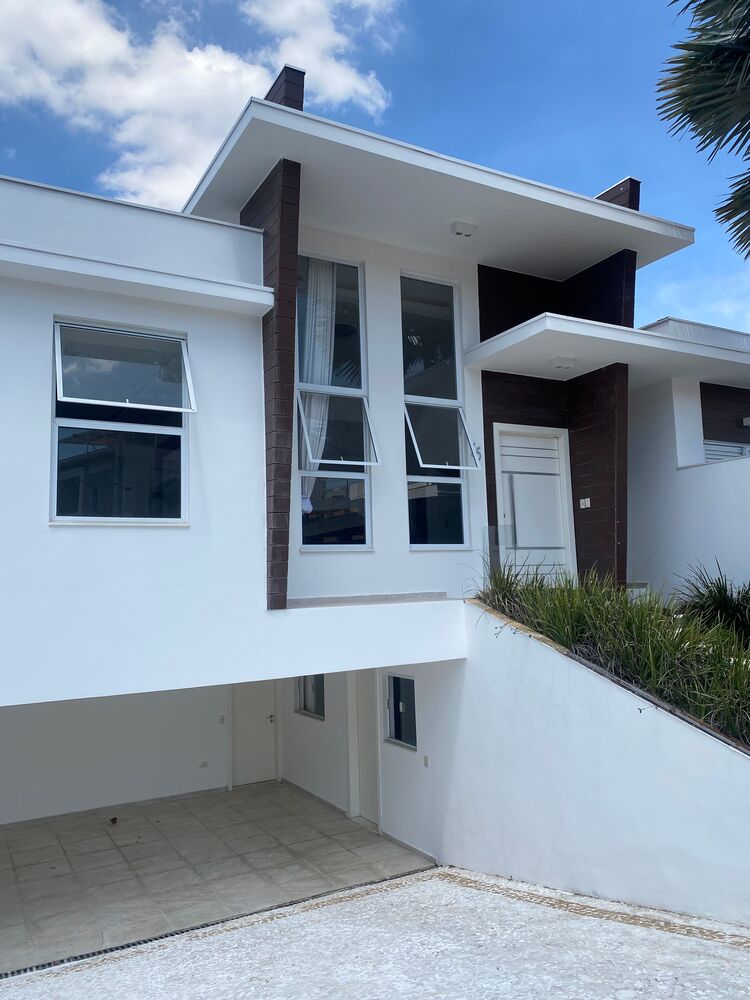 Casa à venda e aluguel com 4 quartos - Foto 1
