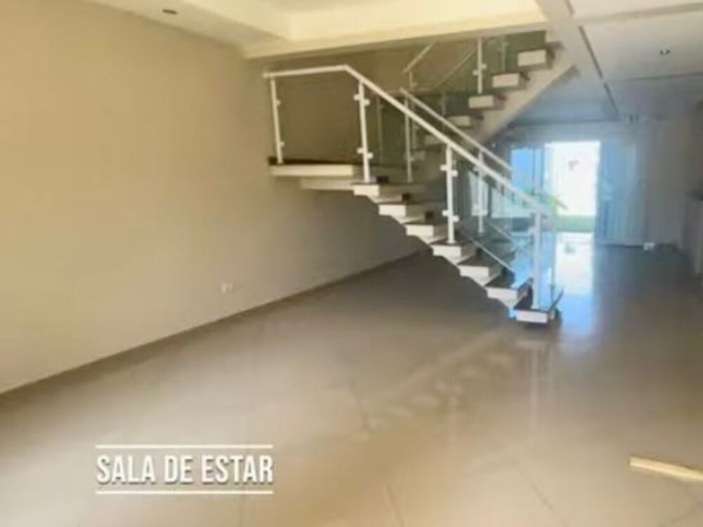 Casa, 3 quartos, 369 m² - Foto 1