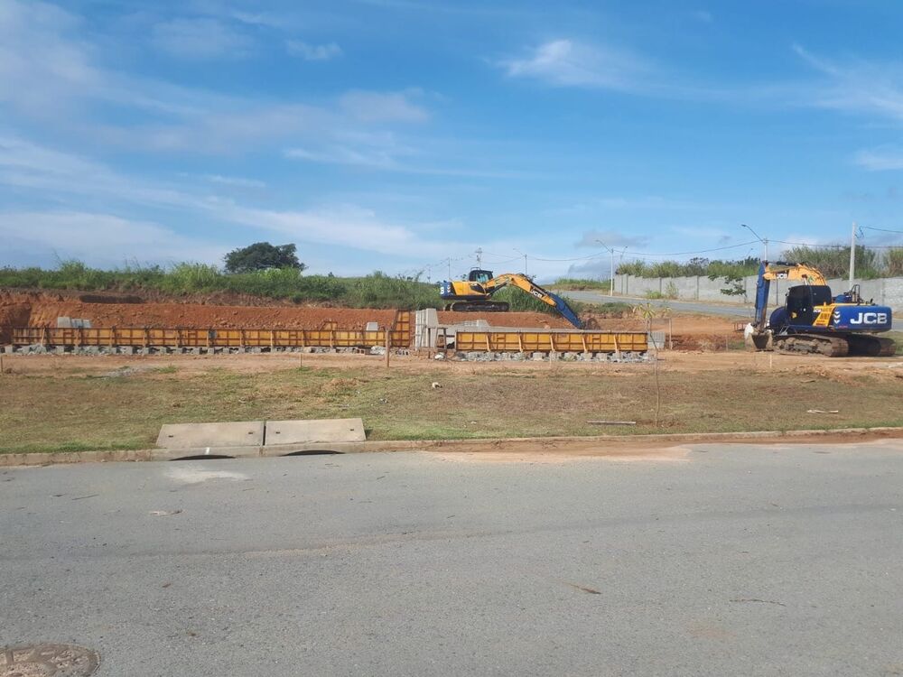 Loteamento e Condomínio, 1690 m² - Foto 4