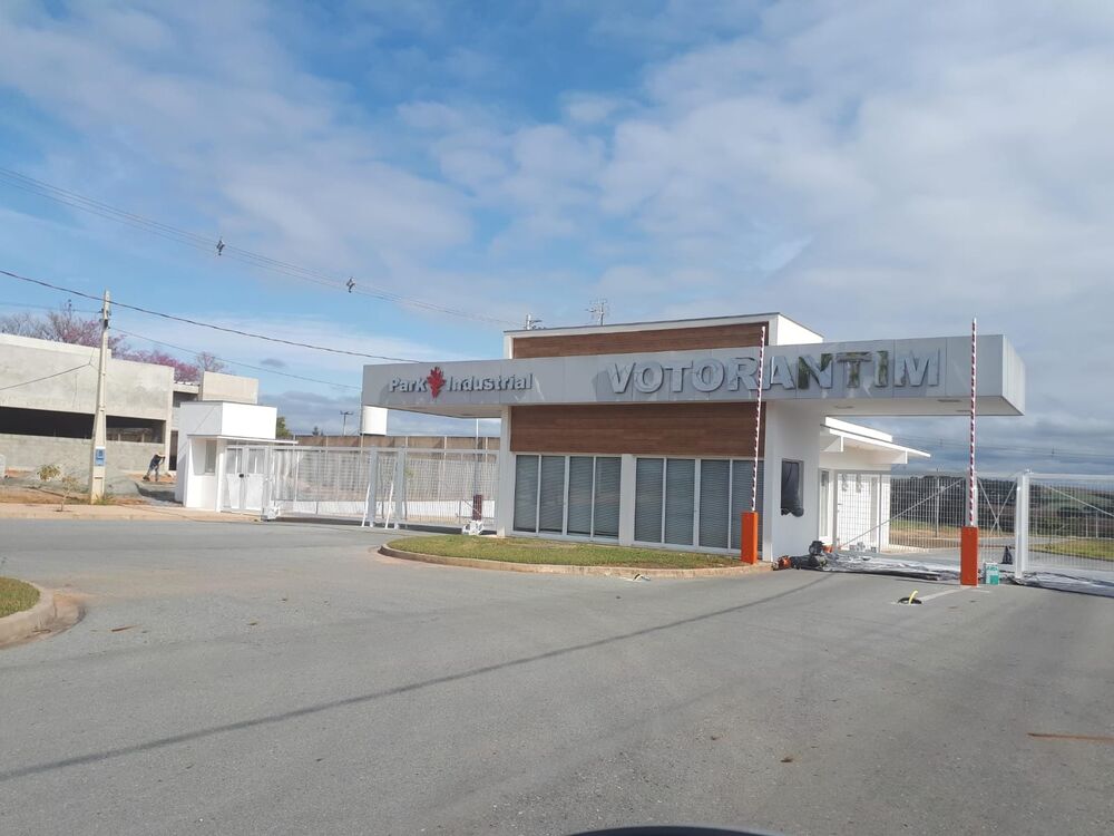 Loteamento e Condomínio, 1690 m² - Foto 3