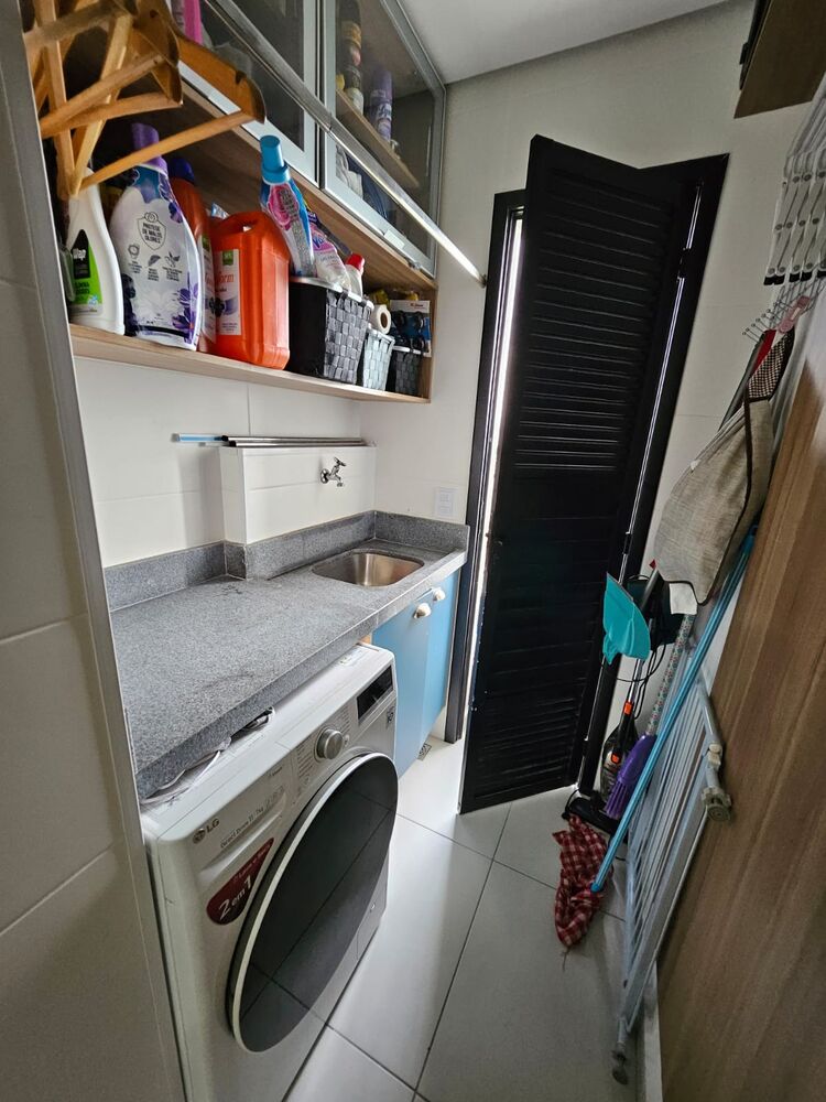 Apartamento à venda com 2 quartos, 55m² - Foto 15