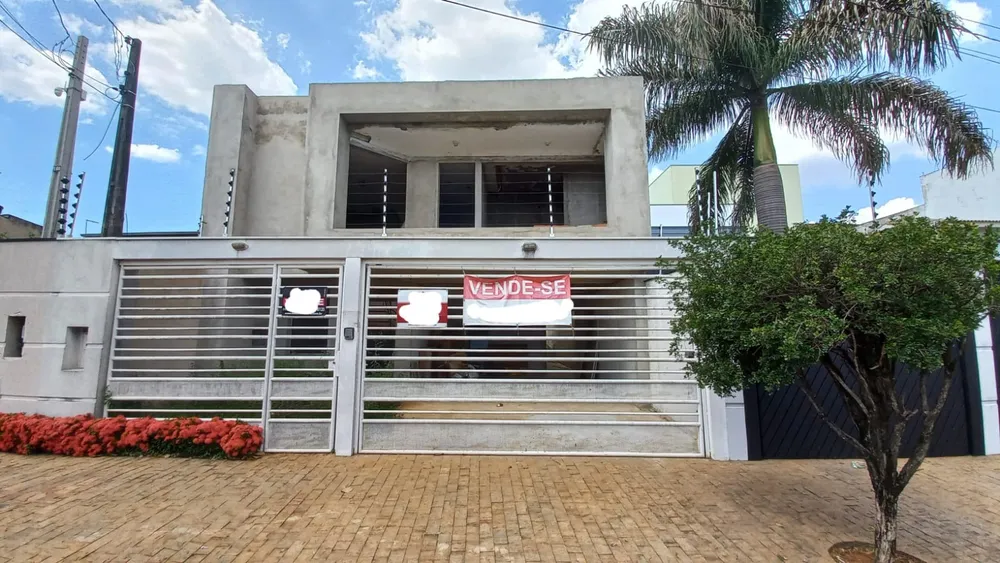 Casa, 3 quartos, 208 m² - Foto 1