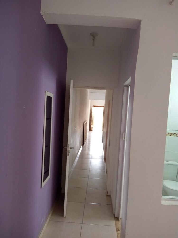 Casa à venda com 4 quartos - Foto 1