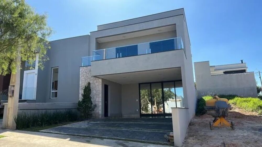 Casa à venda com 3 quartos, 157m² - Foto 1