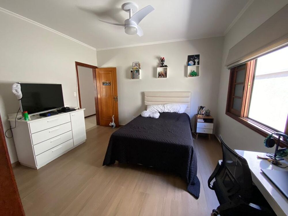 Casa, 3 quartos, 278 m² - Foto 3