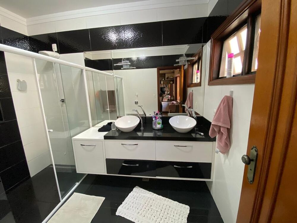 Casa, 3 quartos, 278 m² - Foto 9