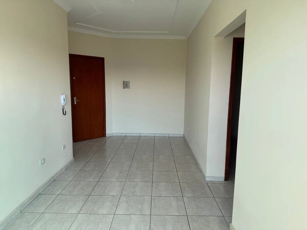 Apartamento à venda com 2 quartos, 70m² - Foto 1