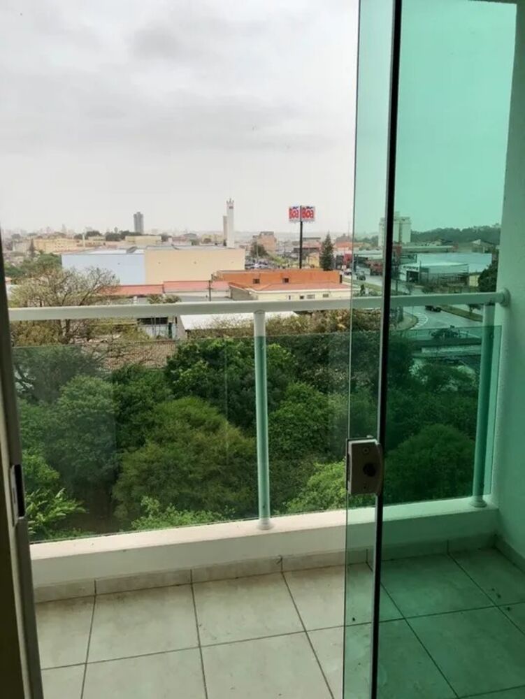 Apartamento à venda com 2 quartos, 70m² - Foto 2