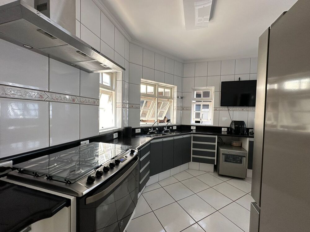 Casa, 3 quartos, 300 m² - Foto 13