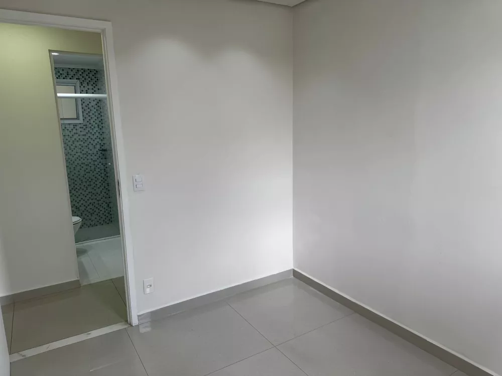 Apartamento à venda com 3 quartos, 50m² - Foto 2