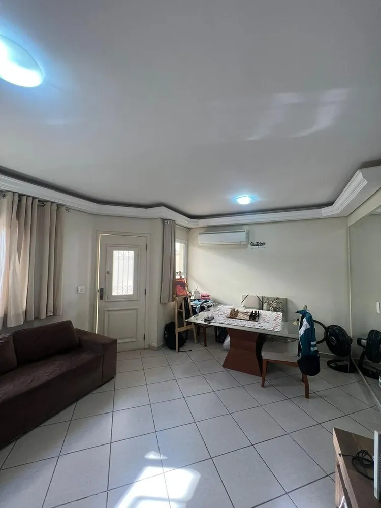 Casa, 3 quartos, 177 m² - Foto 1