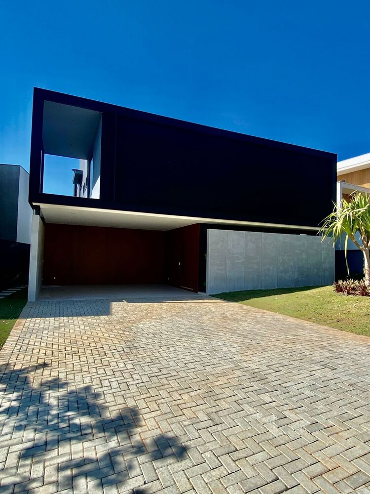 Casa à venda com 4 quartos - Foto 1