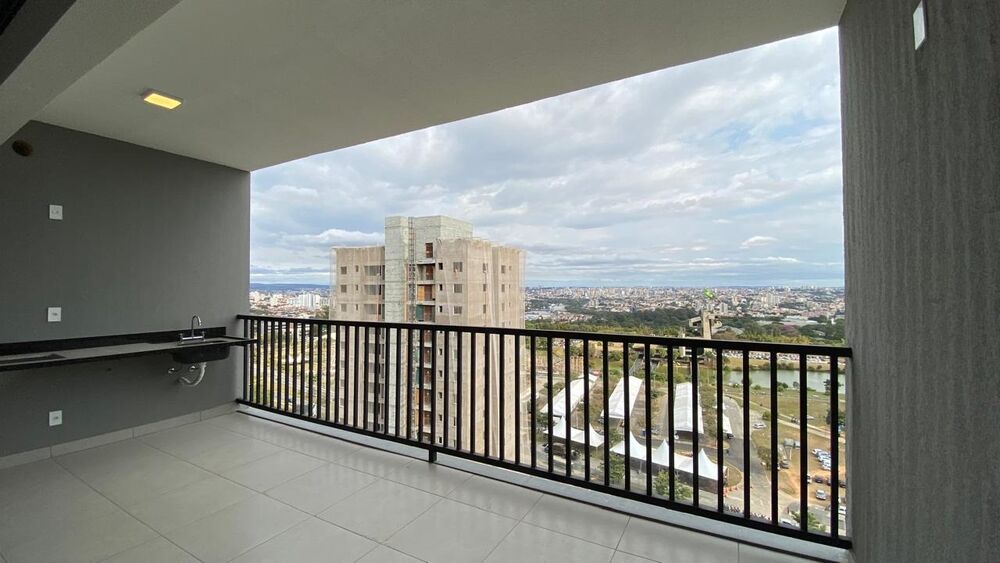 Apartamento para alugar com 3 quartos, 125m² - Foto 1
