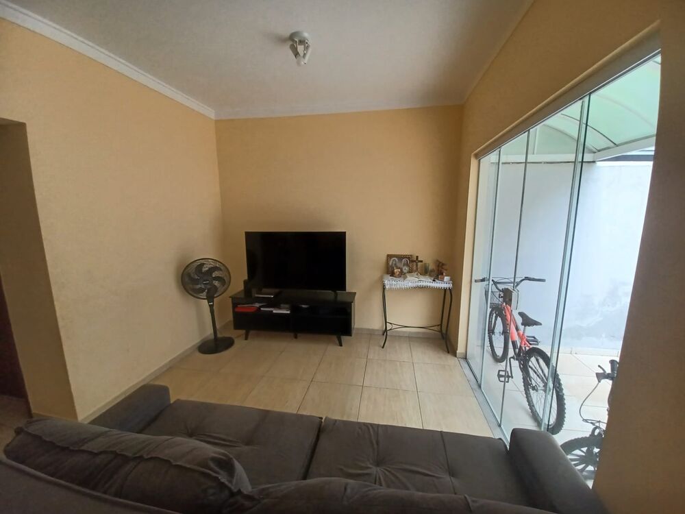 Casa à venda com 3 quartos - Foto 2