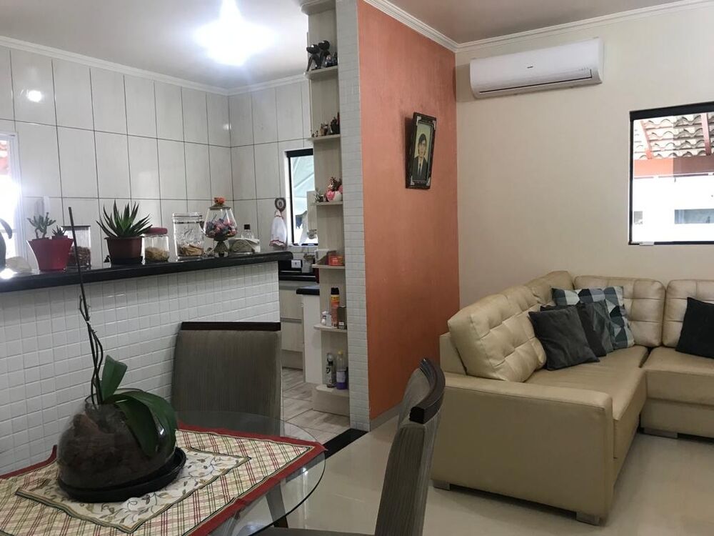 Chácara à venda com 3 quartos, 1100m² - Foto 2