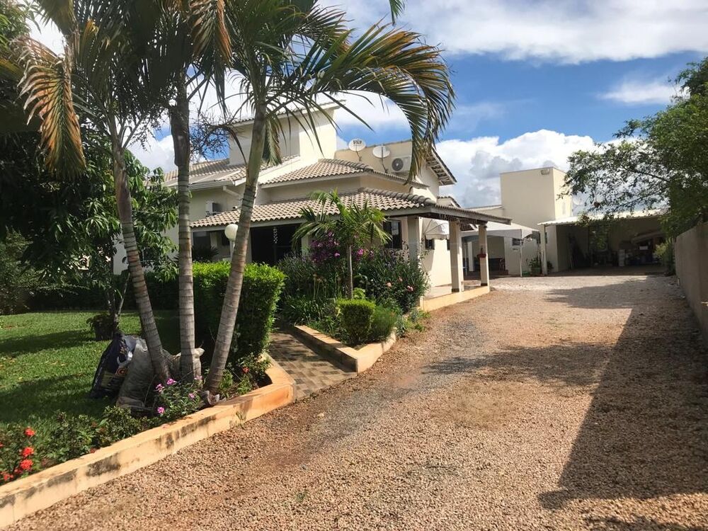 Chácara à venda com 3 quartos, 1100m² - Foto 1