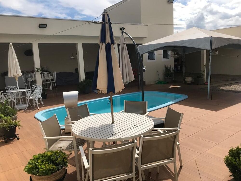 Chácara à venda com 3 quartos, 1100m² - Foto 22