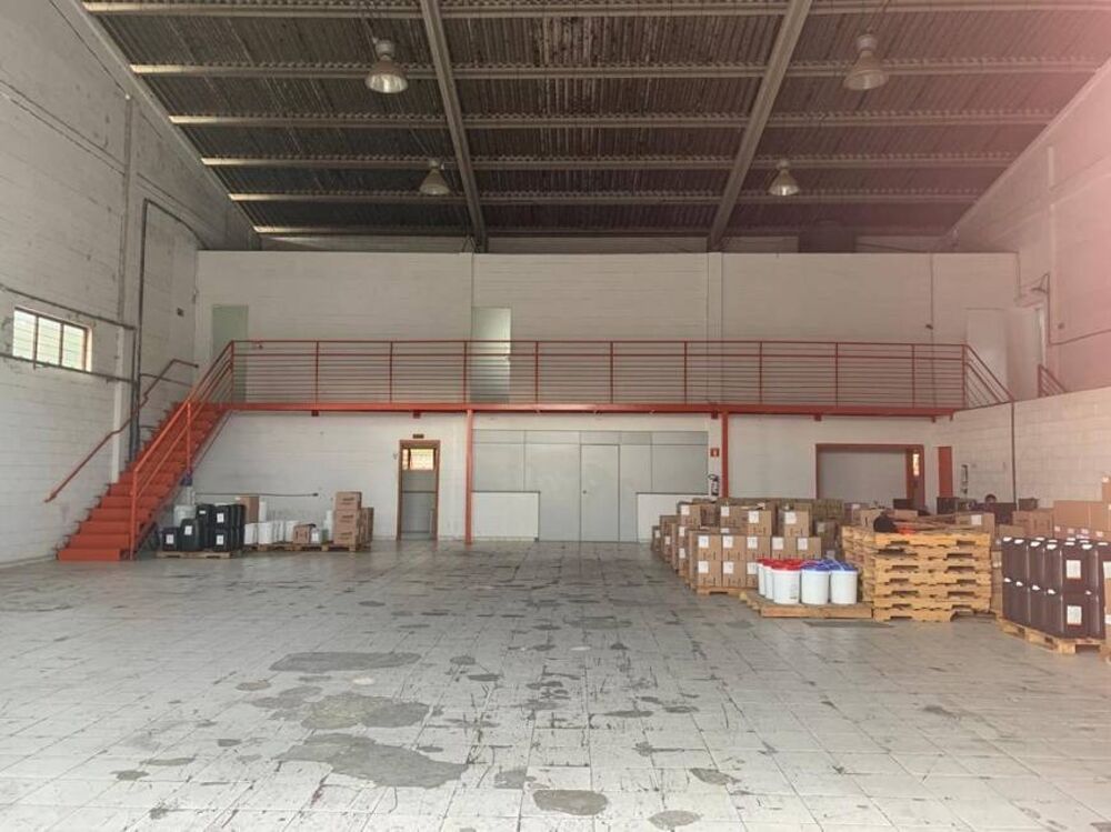 Depósito-Galpão, 1750 m² - Foto 1