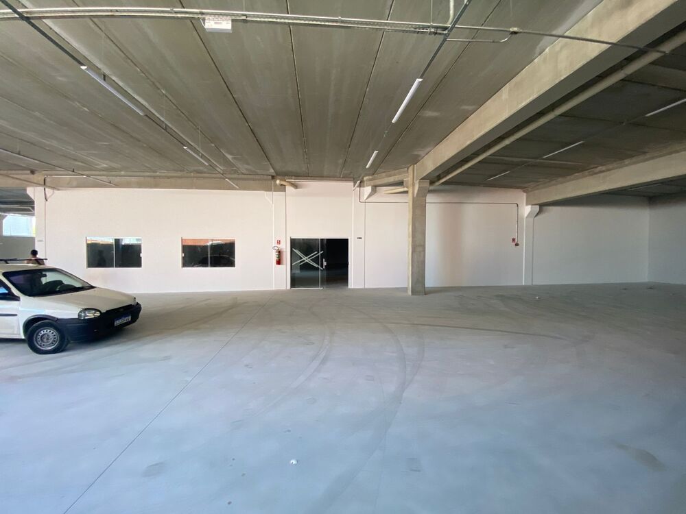 Loja-Salão, 1047 m² - Foto 1