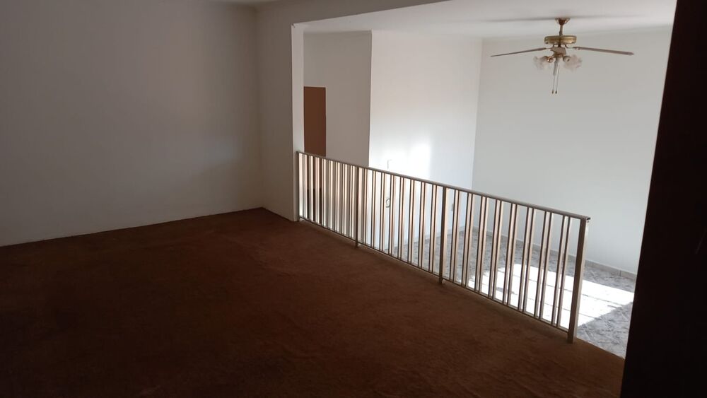 Casa, 3 quartos, 300 m² - Foto 1