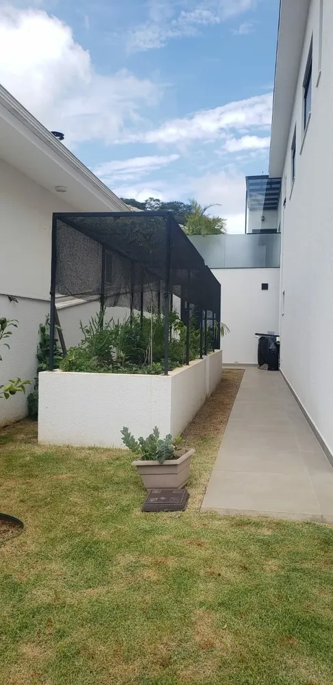 Casa, 3 quartos, 1023 m² - Foto 4