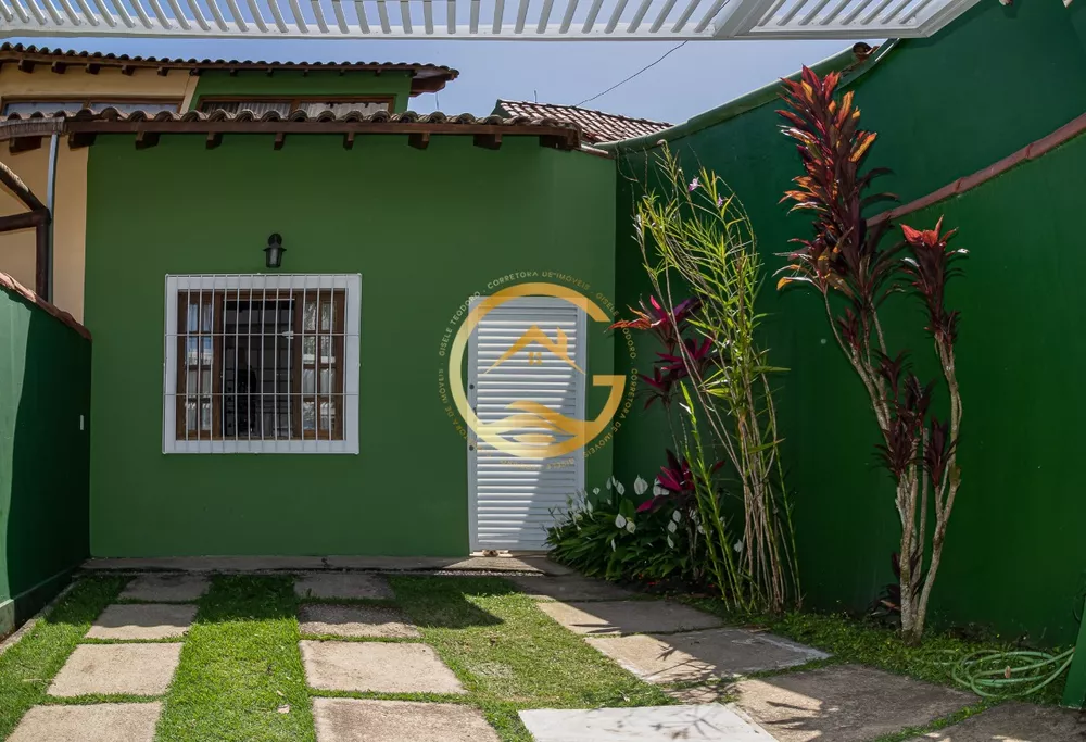 Casa à venda com 3 quartos, 99m² - Foto 2