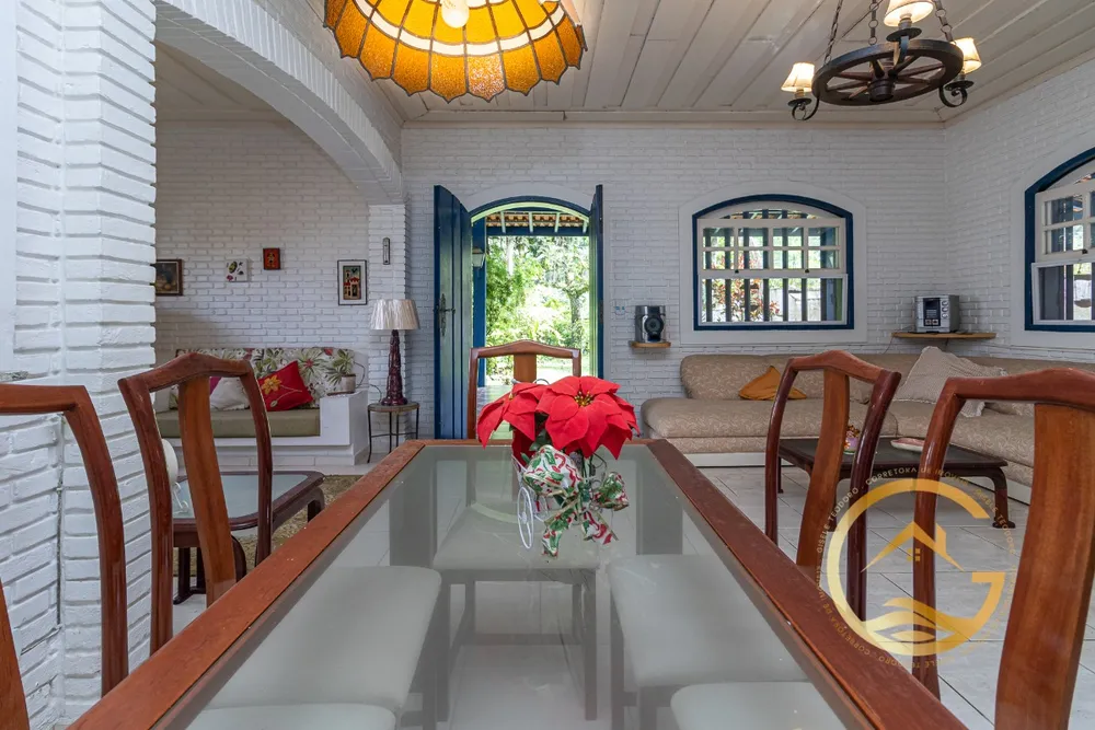 Casa, 3 quartos, 190 m² - Foto 1