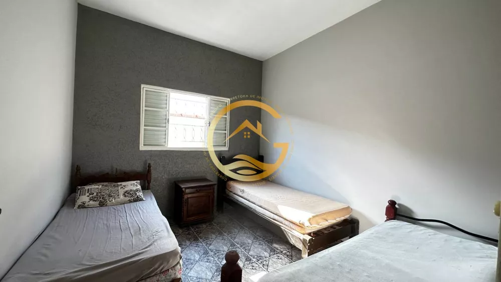 Casa, 5 quartos, 221 m² - Foto 1