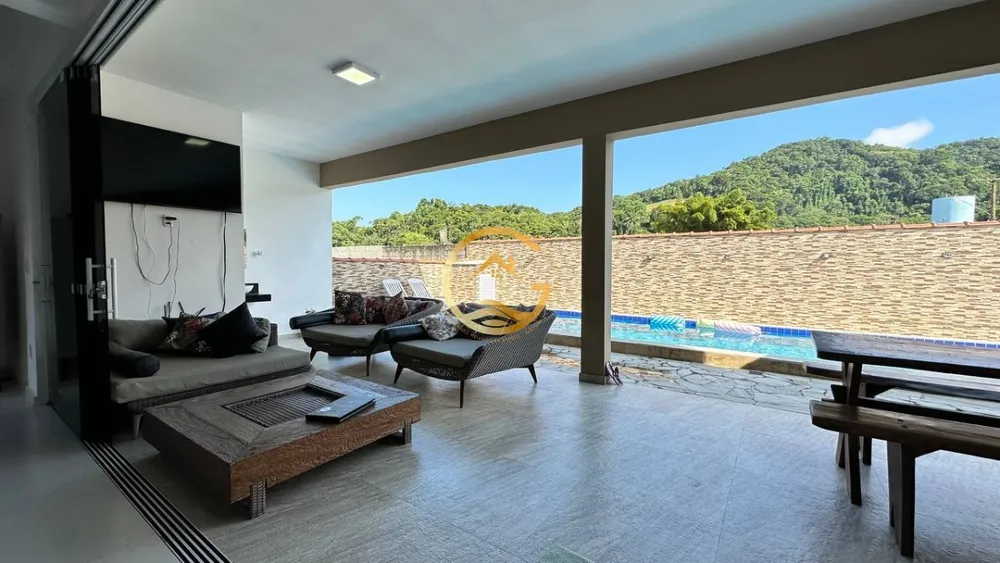 Casa, 6 quartos, 270 m² - Foto 1