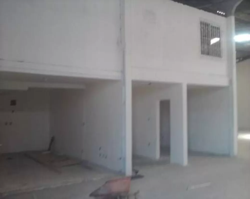 Depósito-Galpão-Armazém para alugar, 1000m² - Foto 4