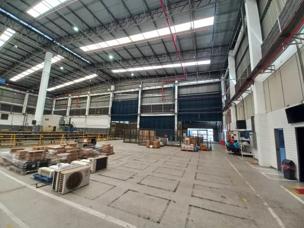 Depósito-Galpão-Armazém para alugar, 1100m² - Foto 1