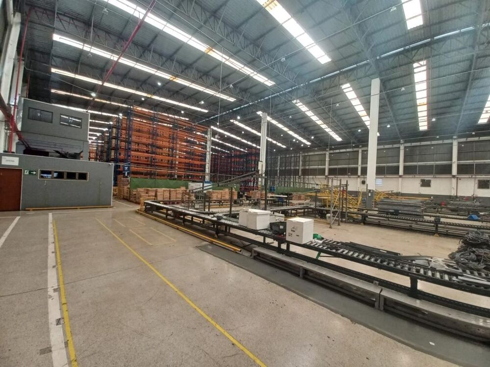 Depósito-Galpão, 3600 m² - Foto 1